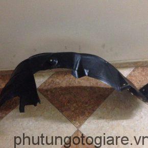 Chắn bùn lòng dè trước trái Kia Spectra 2004