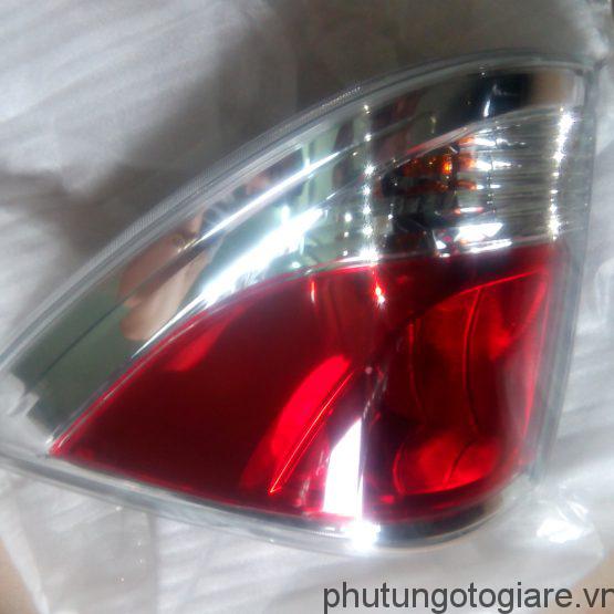 Đèn hậu (miếng ngoài) trái Mazda BT 50