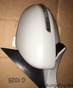 Gương chiếu hậu phải có xi nhan Suzuki Swift
