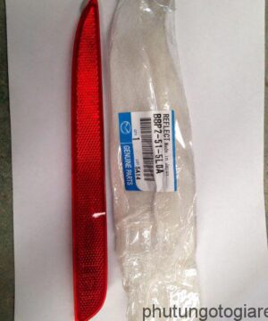 Đèn phản quang Mazda 3