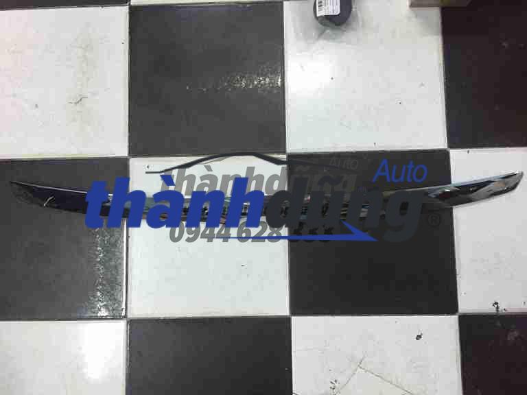 Nẹp nắp capo Toyota Innova 2007