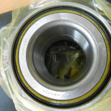 Bi may Æ¡ trÆ°á»c Mazda BT50, Ford Ranger