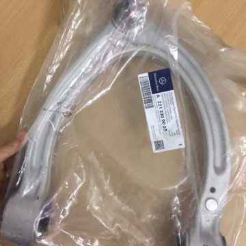 CÃ ng A Mercedes S300, S350