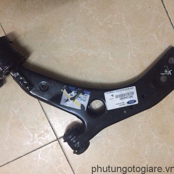 Càng A trước trái Ford Escape