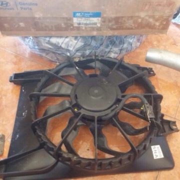 Quạt già n nóng Hyundai Santafe