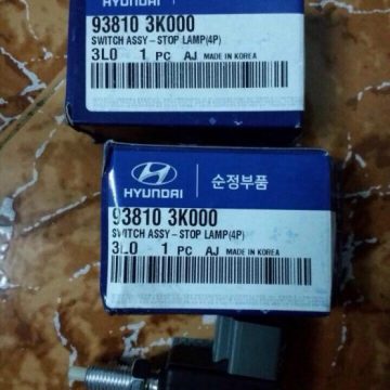 Công tắc báo Äèn phanh Hyundai Santafe