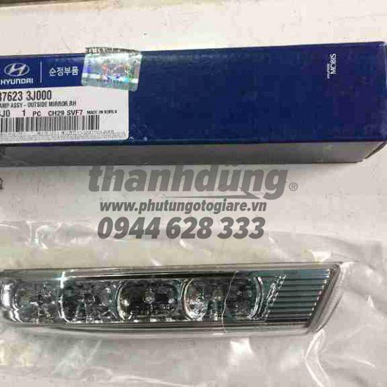 ÄÃ¨n xi nhan gÆ°Æ¡ng pháº£i Hyundai Santafe