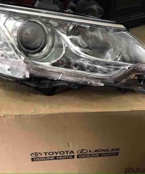 Đèn pha phải Toyota Camry 2015