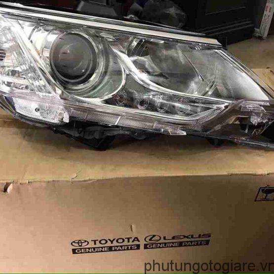 Đèn pha phải Toyota Camry 2015