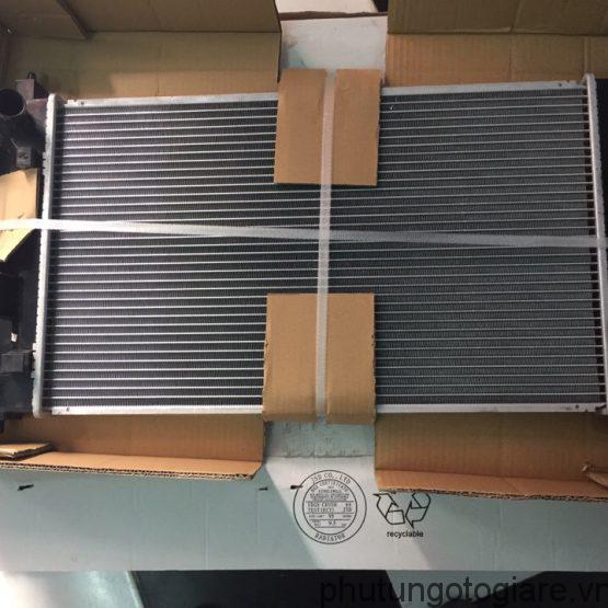 Két nước MT Toyota Corolla Atlis 2003