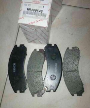 Má phanh trước Mitsubishi Pajero V31, V33, V73, V93