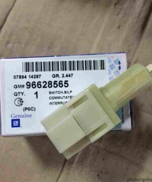 Công tắc báo đèn phanh Chevrolet Captiva