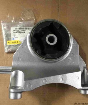 Chân máy két nước Chevrolet Captiva