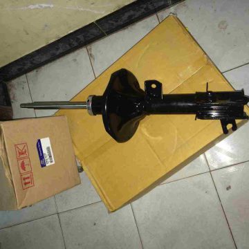 Giảm xóc trước trái Hyundai Santafe Gold