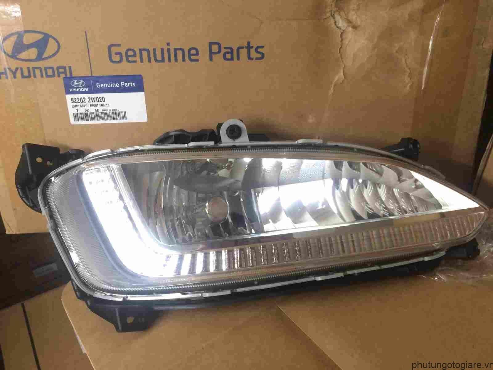 Đèn gầm phải Hyundai Santafe 2012
