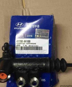 Tổng côn dưới Hyundai Grand Starex