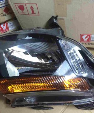 Đèn pha trái Ford Ranger 2012