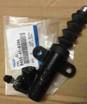 Tổng côn dưới Mazda 323