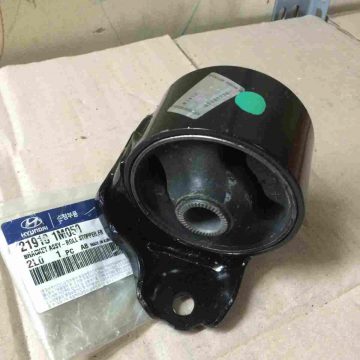 ChÃ¢n mÃ¡y trÆ°á»c Kia Cerato