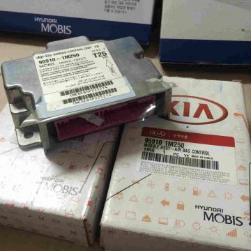 Há»p Äiá»u khiá»n túi khà Kia Forte, Cerato