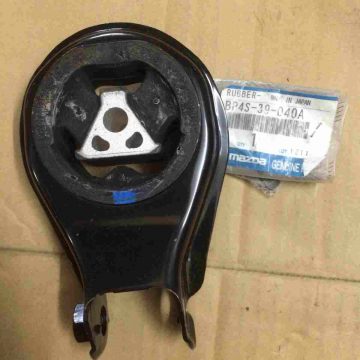 ChÃ¢n mÃ¡y sau Mazda 3 2010