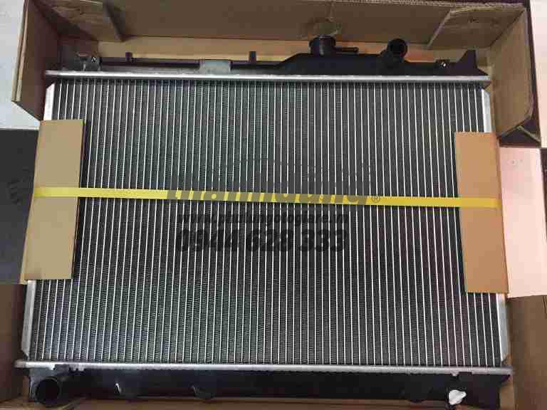 Két nước MT Toyota Zace