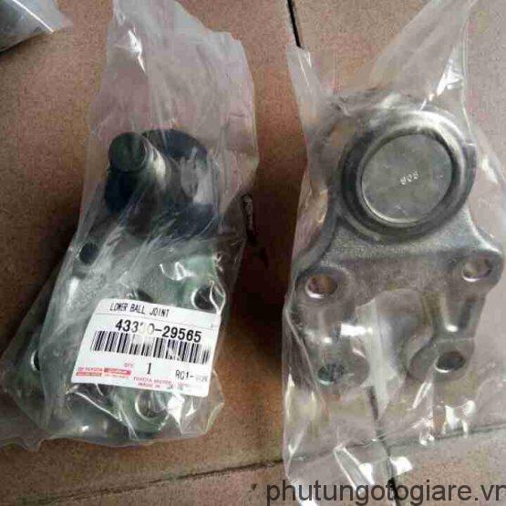 Rotuyn trụ đứng dưới Toyota Hiace