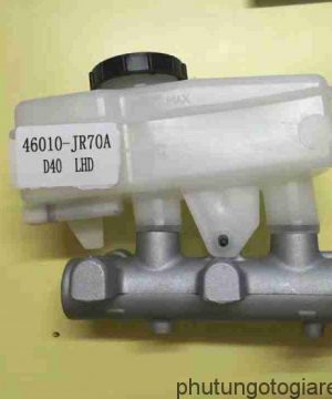 Tổng phanh Nissan Navara D40