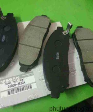 Má phanh trước Nissan Navara