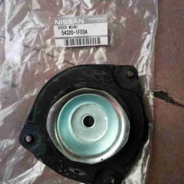 BÃ¡t bÃ¨o giáº£m xÃ³c trÆ°á»c pháº£i Nissan Tida