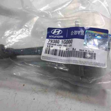 Hạn chế cánh cá»a Hyundai Verna