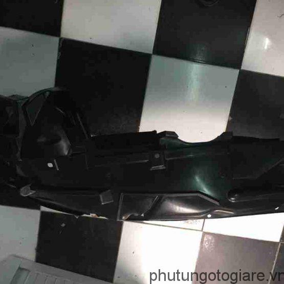 Chắn bùn lòng dè trước trái Honda Civic