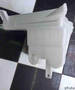 Bình nước rửa kính Toyota Innova