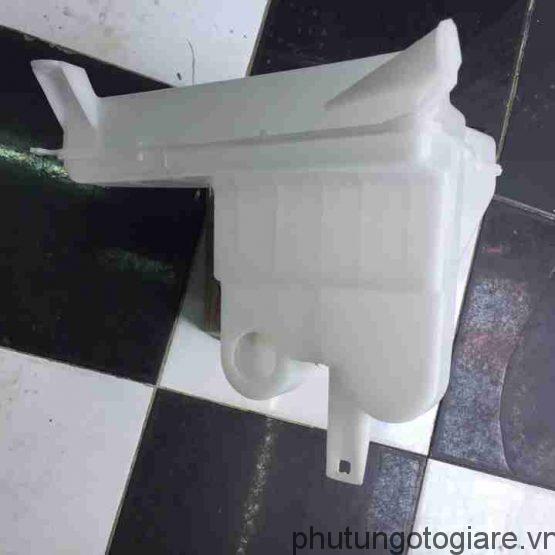 BÃ¬nh nÆ°á»c rá»­a kÃ­nh Toyota Innova