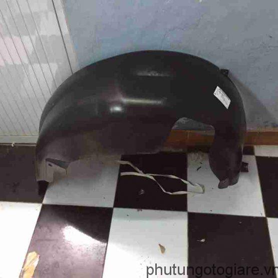 Lòng dè chắn bùn sau phải Chevrolet Captiva