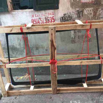 KÃNH CHẮN GIà TRƯá»C TOYOTA INNOVA