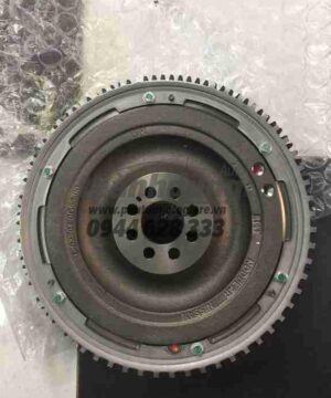 Bánh đà Nissan Navara, Livina