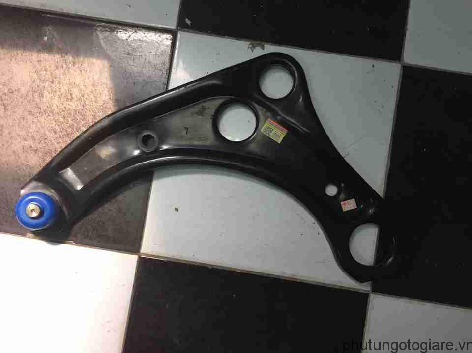 Cà ng A trái Nissan Sunny