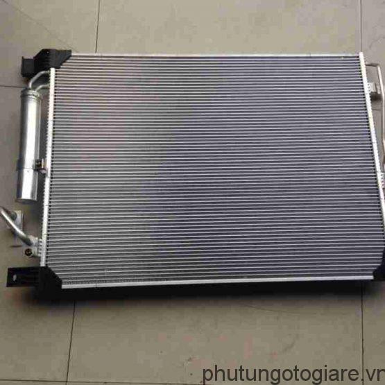 Giàn nóng Nissan Navara