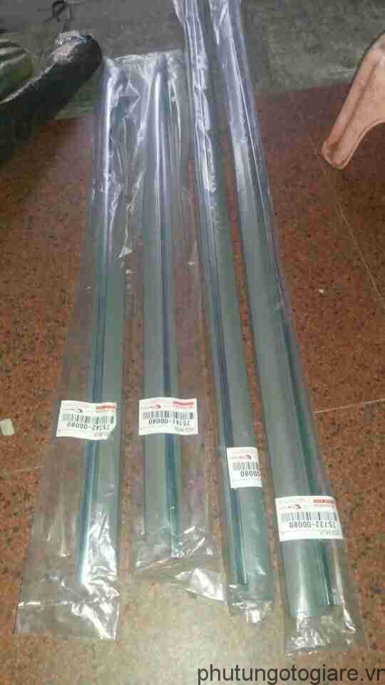 Nẹp sưá»n cánh cá»a Toyota Vios