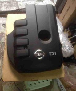 Nắp mặt máy Nissan Navara