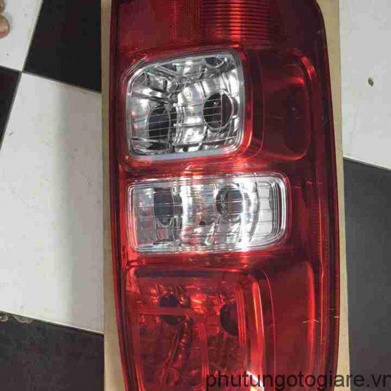 ÄÃ¨n háº­u pháº£i khÃ´ng led Chevrolet Colorado