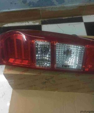 Đèn hậu phải Isuzu Dmax 2015