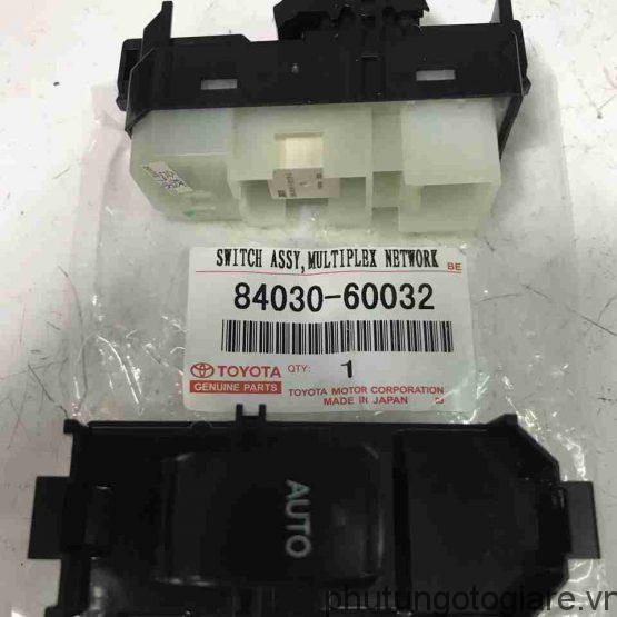 CÃ´ng táº¯c lÃªn xuá»ng kÃ­nh trÆ°á»c Lexus GX470