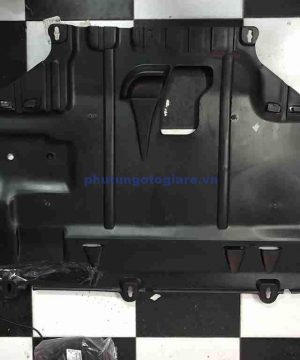 Chắn bùn gầm giữa Ford Focus