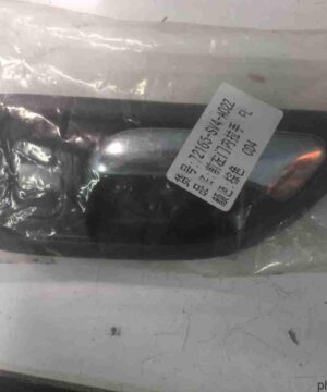 Tay mở cửa trước trái Honda Accord