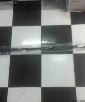 Nẹp chân kính ngoài Mitsubishi Jolie