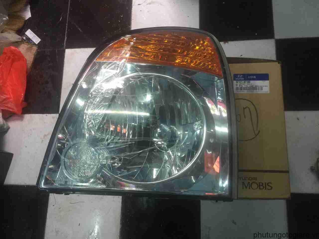Đèn pha Hyundai Porter 2