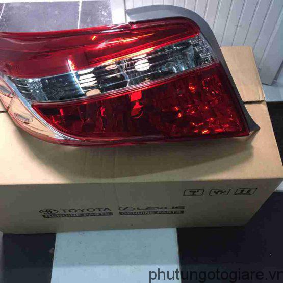 ÄÃ¨n háº­u/lÃ¡i sau trÃ¡i Toyota Vios 2014