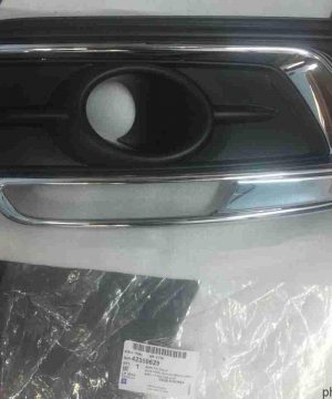 Ốp đèn gầm trái Chevrolet Cruze